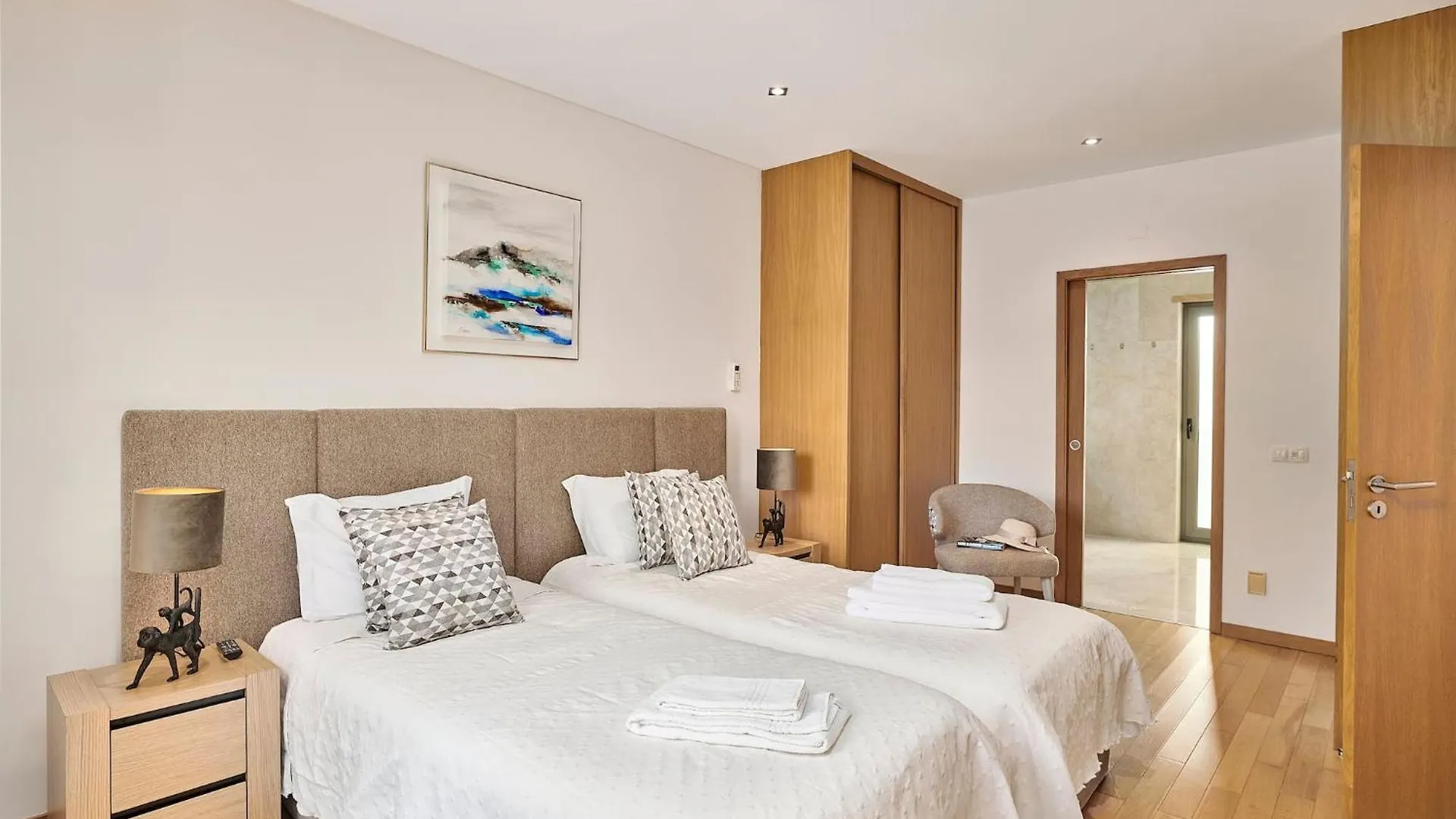 Vila Stylish Townhouse In Tavira Centre, Shared Pool 0*,