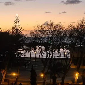 https://machico-beach-comfort.madeira-islandshotels.com