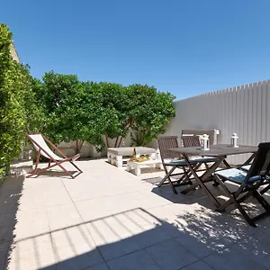 https://casa-da-travessa-lisbon-1170-313.hotels-lisbon-portugal.com