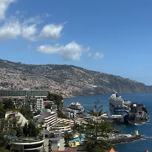 https://madeira-inn.madeira-islandshotels.com