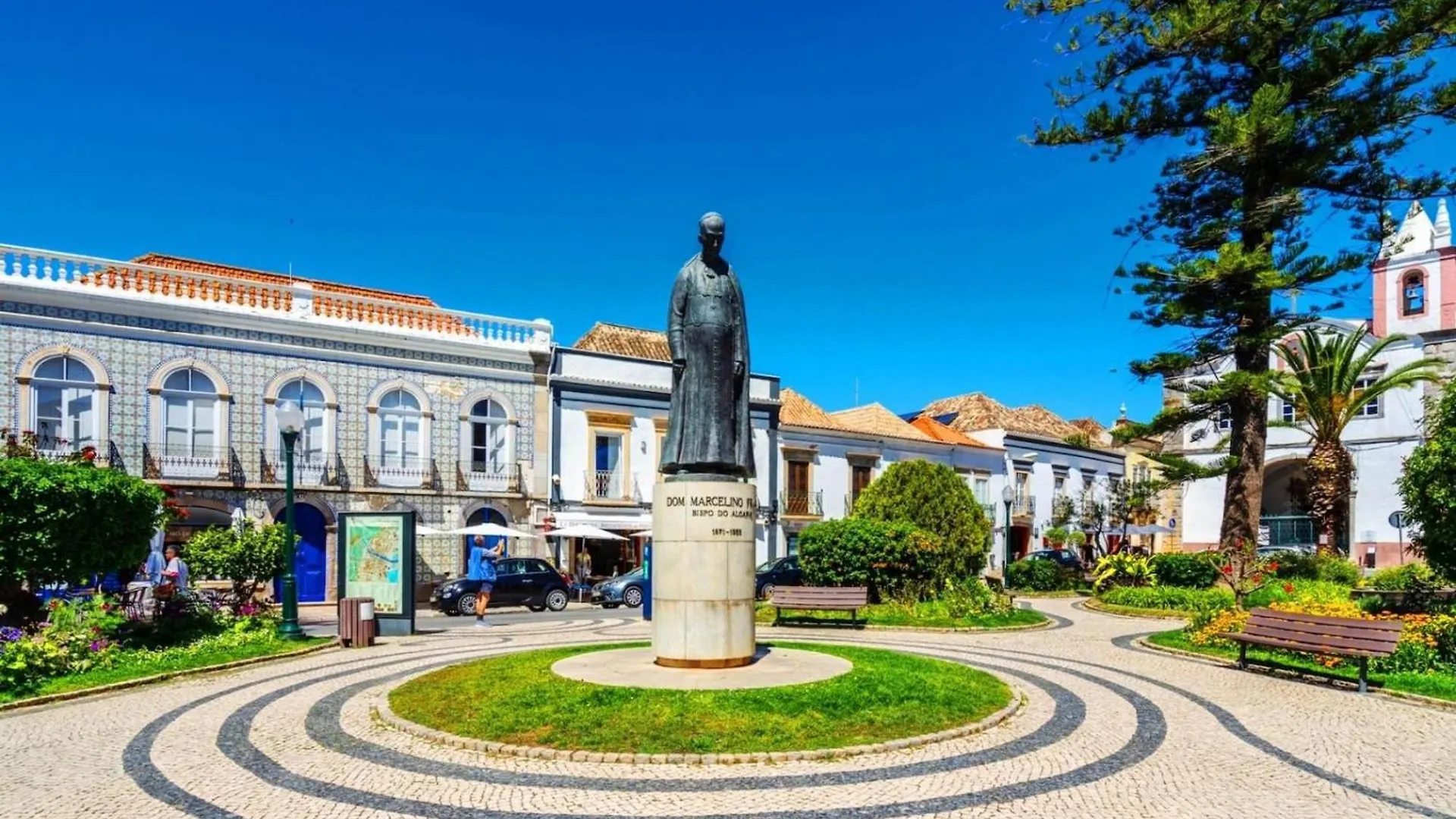 Stylish Townhouse In Tavira Centre, Shared Pool Villa Holiday home