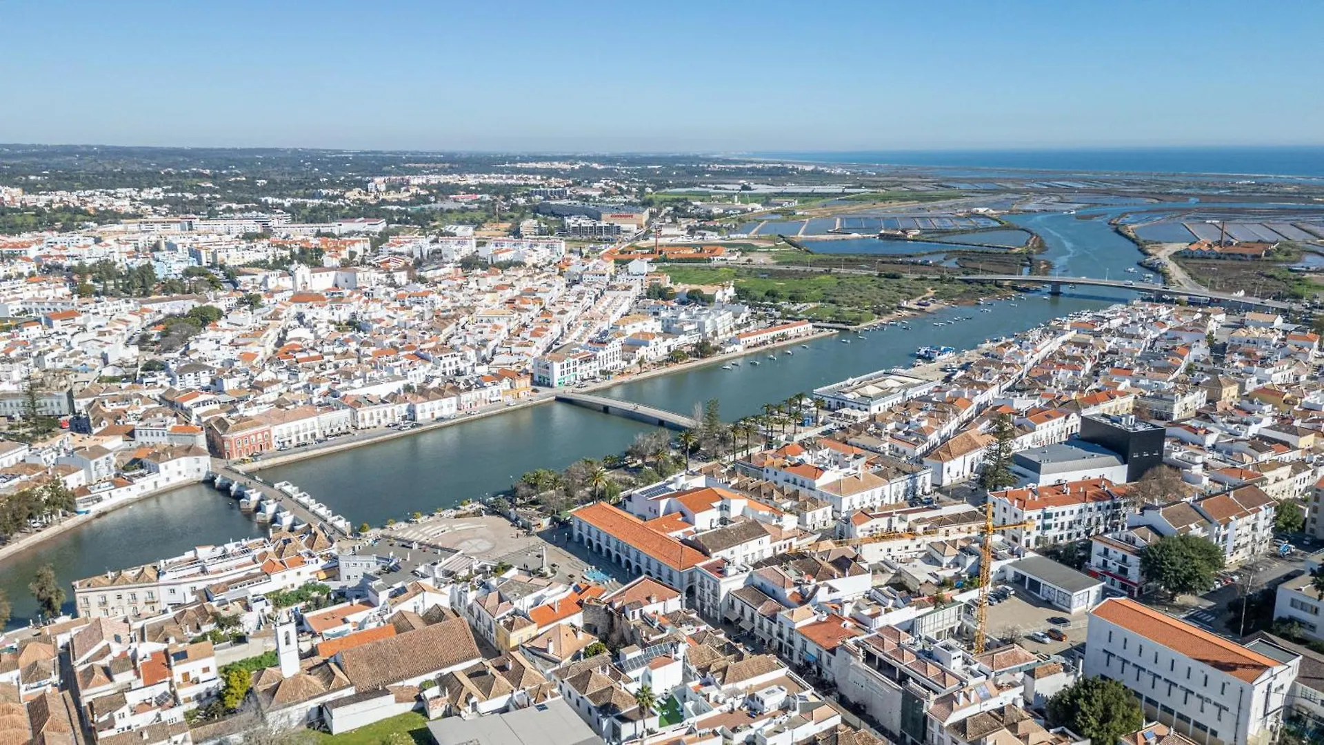 Stylish Townhouse In Tavira Centre, Shared Pool Villa Portugal